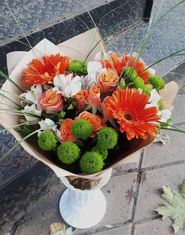 Букет цветов из: Герберы, Хризантемы, Альстромерии и Розы в Зеленоградский Пушкинского района