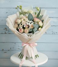 Букет цветов из:  Розы и Лизиантусы в Зеленоградский Пушкинского района