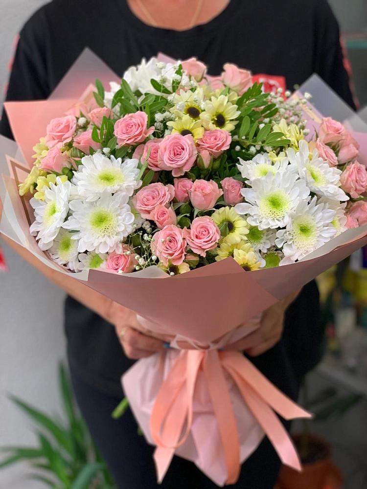Букет цветов из: Розы и Хризантемы в Зеленоградский Пушкинского района