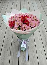 Букет цветов из:  Альстромерии в Зеленоградский Пушкинского района