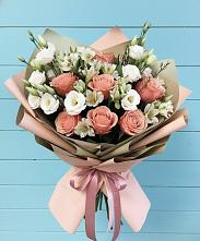 Букет цветов из:  Розы, Альстромерии и Лизиантусы #REPLACE_PRED# Зеленоградский Пушкинского района