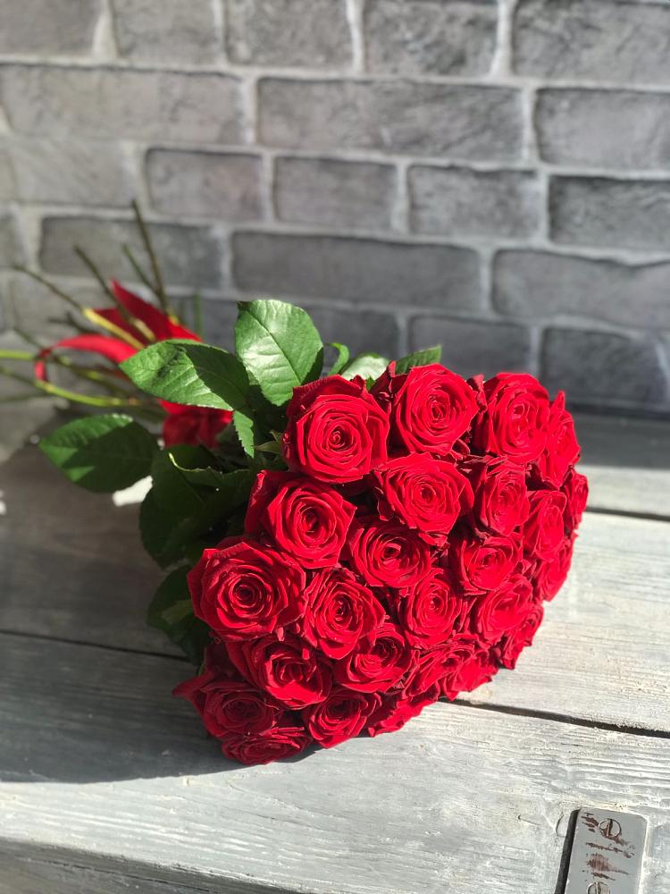 Букет Красные розы Фридом в Зеленоградский Пушкинского района