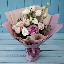 Букет цветов из:  Розы и Лизиантусы в Зеленоградский Пушкинского района