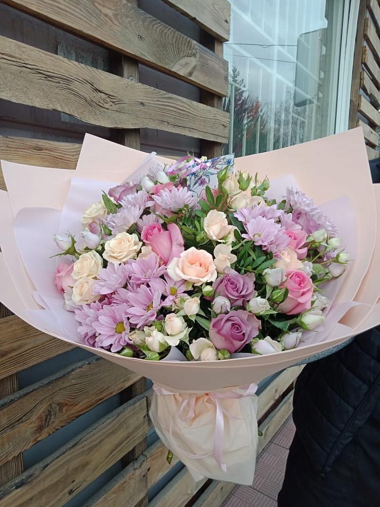 Букет цветов из: Розы и Хризантемы в Зеленоградский Пушкинского района