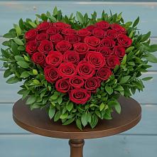 Цветочная композиция из Розы в виде сердца в Зеленоградский Пушкинского района