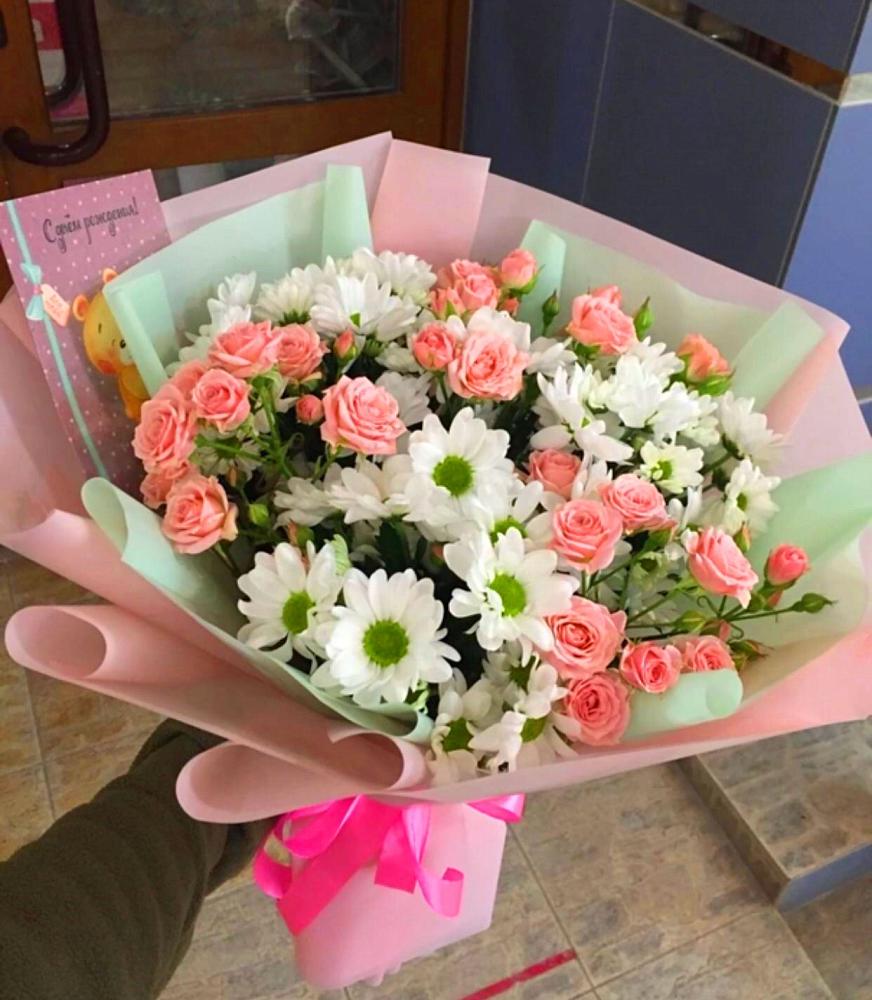 Букет цветов из: Розы и Хризантемы в Зеленоградский Пушкинского района