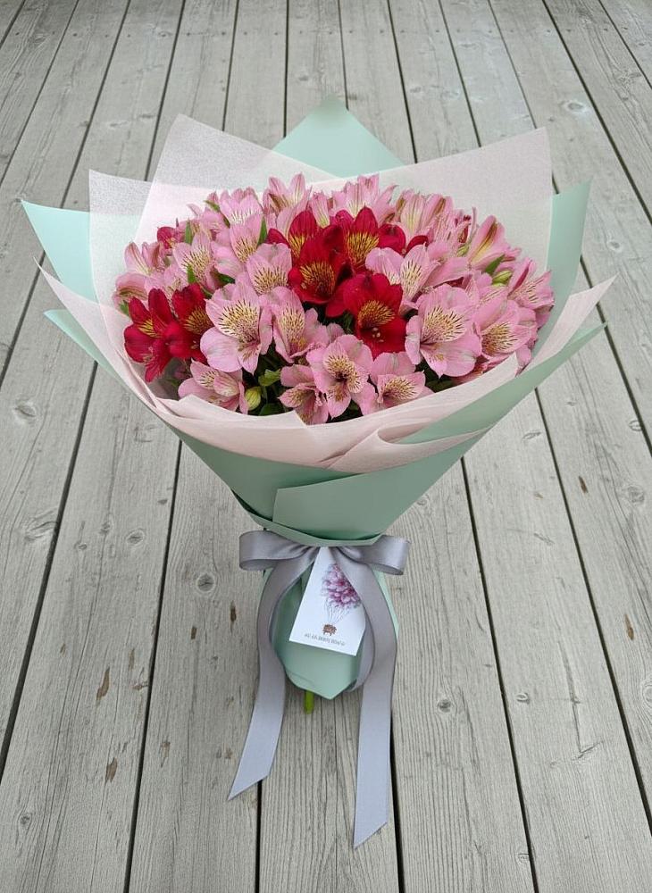 Букет цветов из: Альстромерии в Зеленоградский Пушкинского района