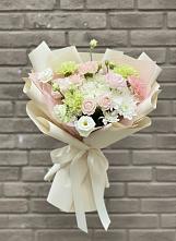 Букет цветов из:  Гвоздики, Розы, Лизиантусы и Хризантемы в Зеленоградский Пушкинского района